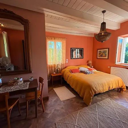 Et Le Champ Des Lucioles 4*