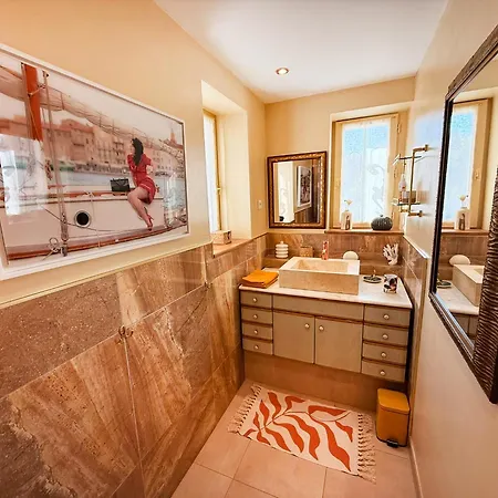 Oda ve Kahvaltı Et Le Champ Des Lucioles