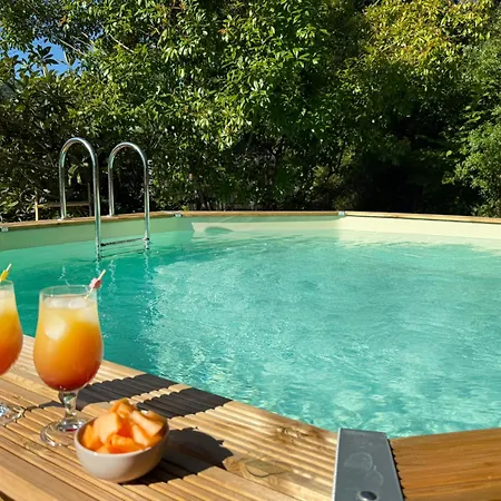 Oda ve Kahvaltı Et Le Champ Des Lucioles 4*