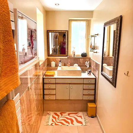 Oda ve Kahvaltı Et Le Champ Des Lucioles Tour-de-Faure