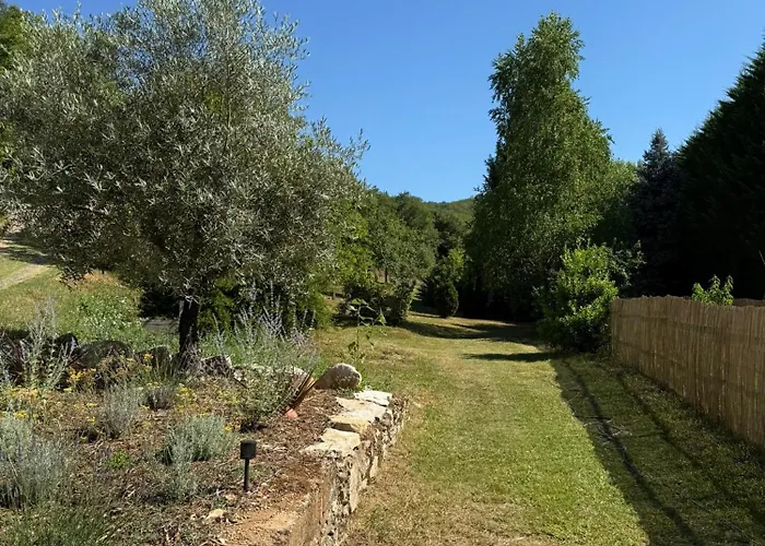 Et Le Champ Des Lucioles ベッド・アンド・ブレックファスト 4*