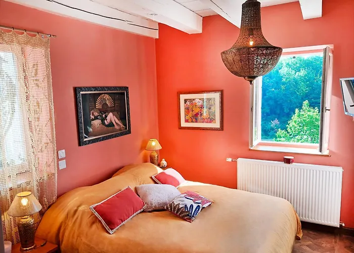 Et Le Champ Des Lucioles ベッド・アンド・ブレックファスト ツール・ド・フォーレ