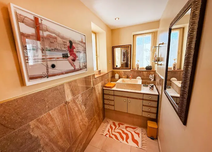 ベッド・アンド・ブレックファスト Et Le Champ Des Lucioles