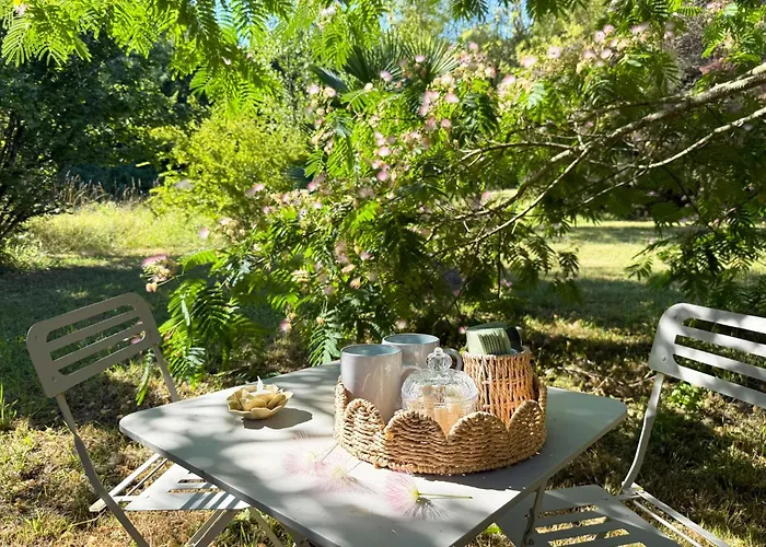 Et Le Champ Des Lucioles ベッド・アンド・ブレックファスト ツール・ド・フォーレ